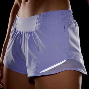 Lululemon Hotty Hot Low-Rise Lined Short 2.5"
Lilac Smoke